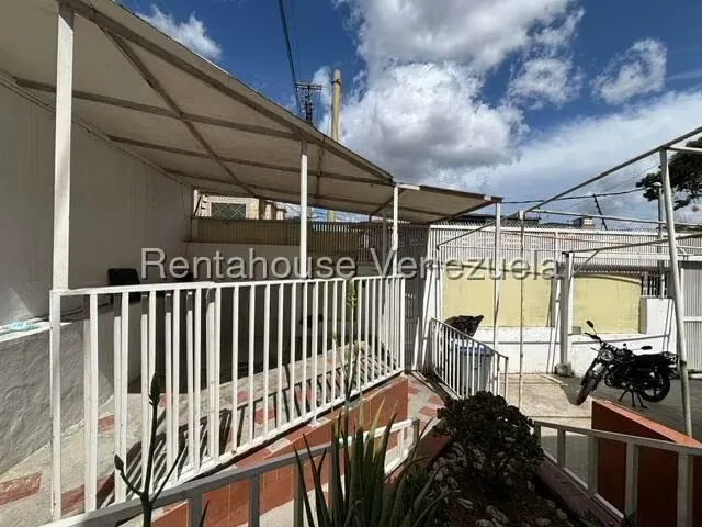 Casa (Duplex) en Venta en La Florida, Distrito Metropolitano - 17