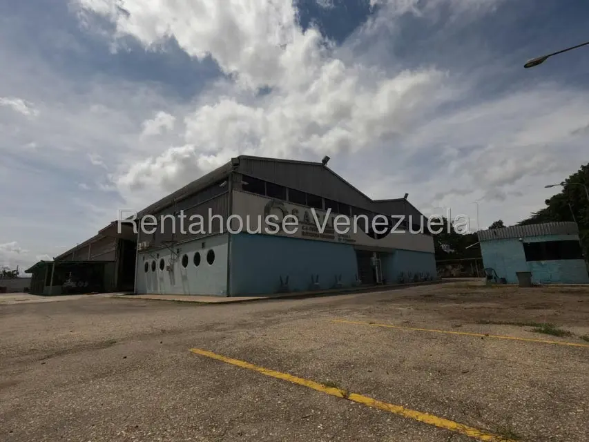Local Comercial en Venta en Zona Industrial 2, Lara