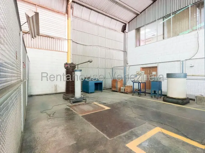 Local Comercial en Venta en Zona Industrial 2, Lara - 14