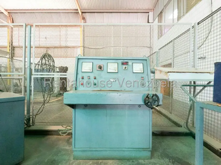 Local Comercial en Venta en Zona Industrial 2, Lara - 17
