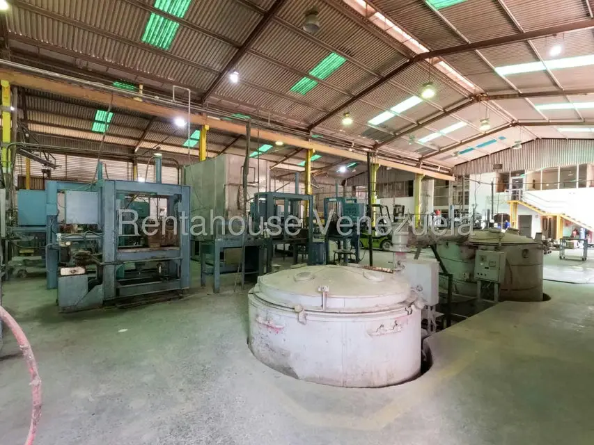 Local Comercial en Venta en Zona Industrial 2, Lara - 22