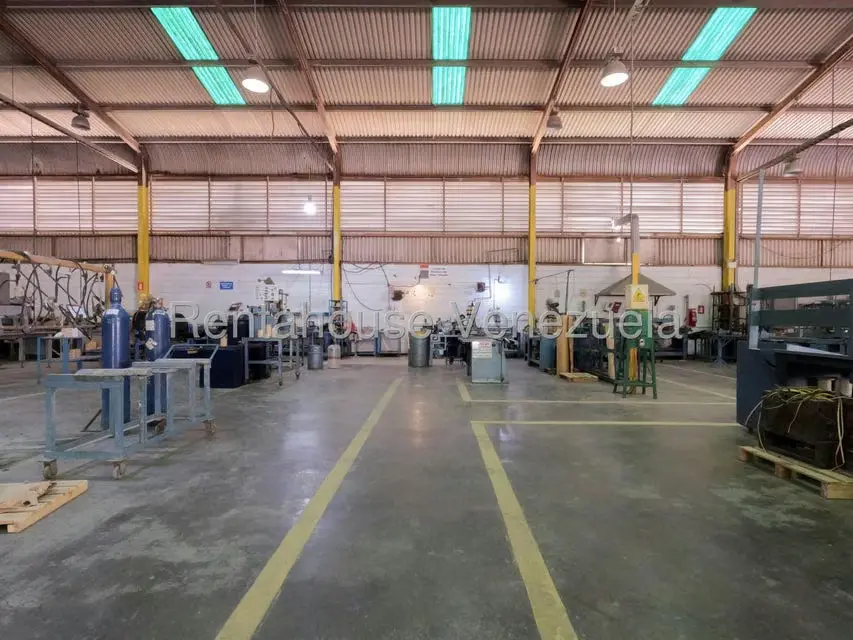 Local Comercial en Venta en Zona Industrial 2, Lara - 34