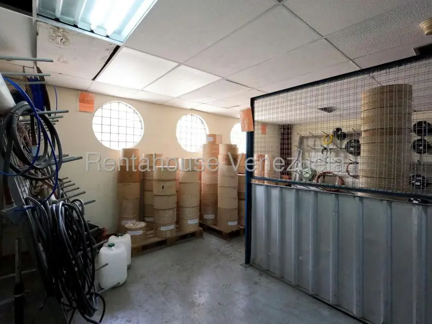 Local Comercial en Venta en Zona Industrial 2, Lara - 40