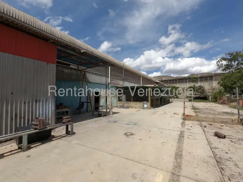 Local Comercial en Venta en Zona Industrial 2, Lara - 42