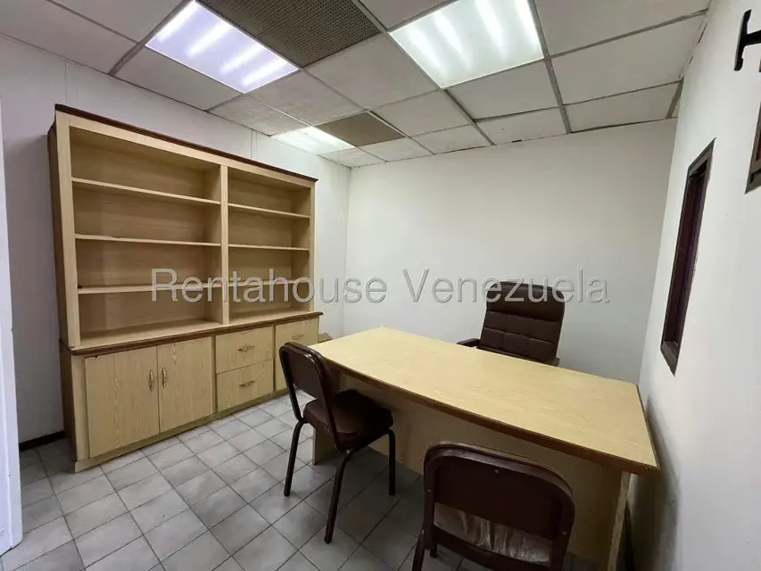 Local Comercial en Alquiler en Zona Industrial, Carabobo - 3