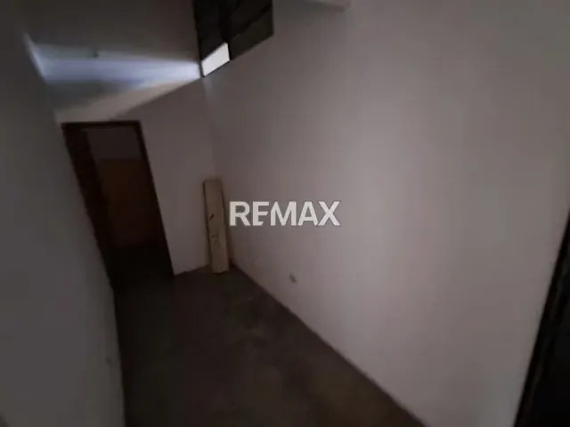 28 m2 Para Alquiler Local comercial San Blas buena Ubicacion - 2