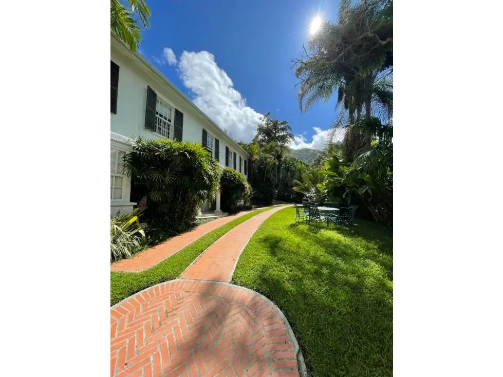 Se vende Casa/Terreno 2521m² Los Chorros