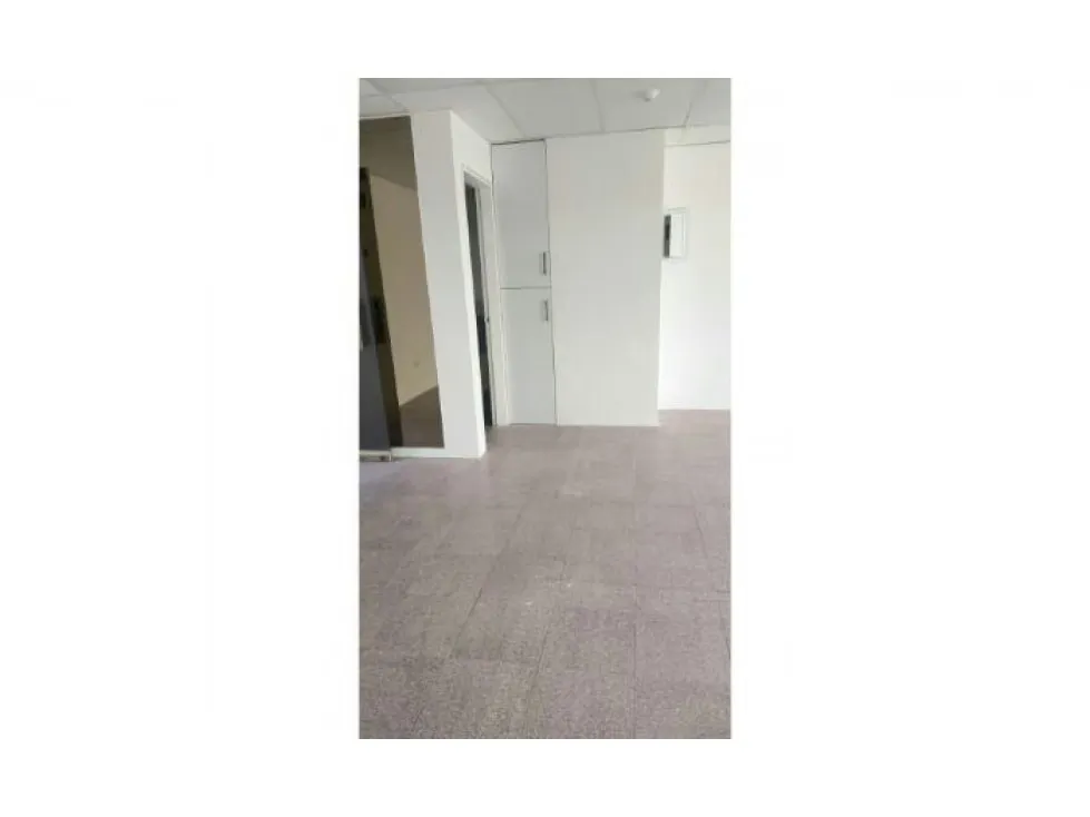 Alquilo oficina 67m2 Santa Paula 2415 - 4