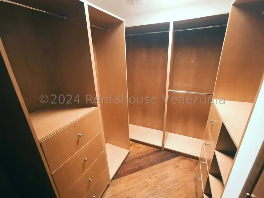 Casa (1 Nivel) en Venta en La Lagunita Country Club, Distrito Metropolitano - 33