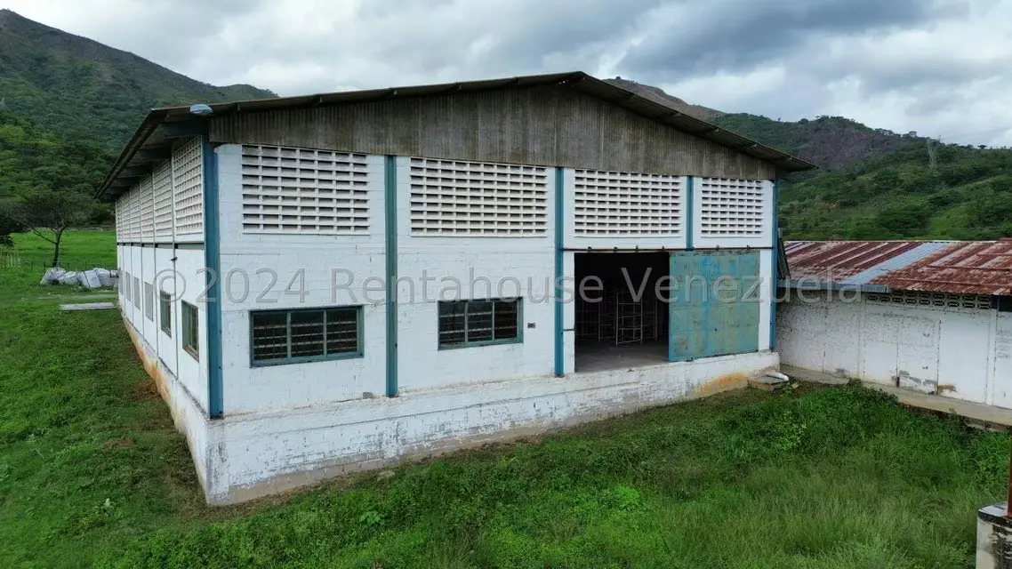 Galpon - Deposito en Venta en Las Guacharacas, Aragua