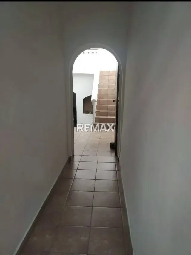 CASA PARA REMODELAR EN LA PASTORA - 10