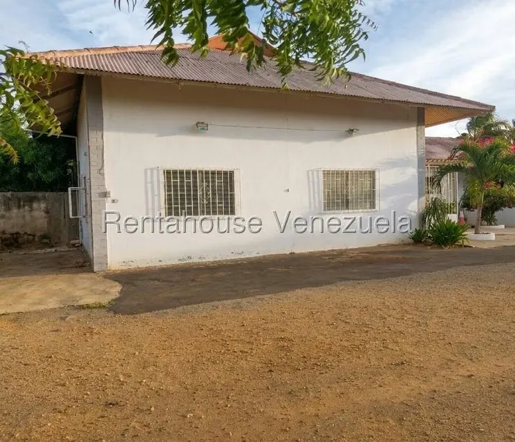 Casa (1 Nivel) en Alquiler en Zarabon, Falcon - 2