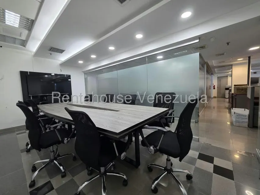 Oficina en Alquiler en El Rosal, Distrito Metropolitano - 16