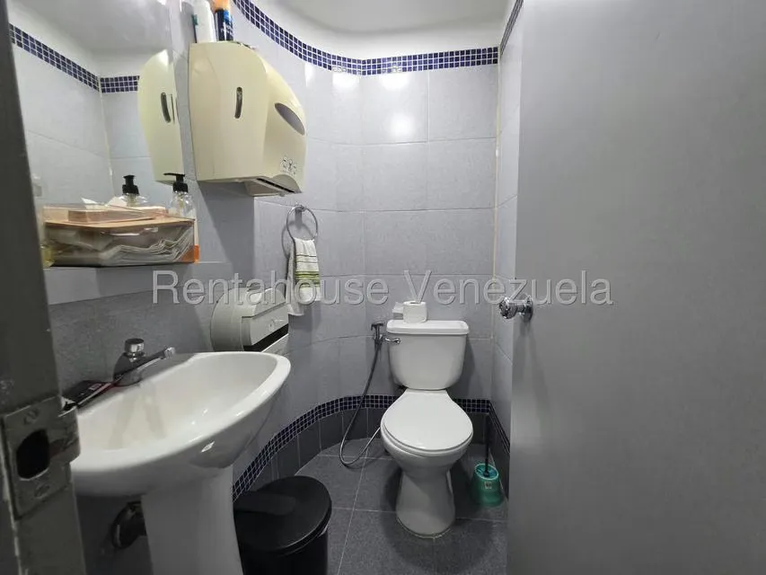Oficina en Alquiler en El Rosal, Distrito Metropolitano - 28