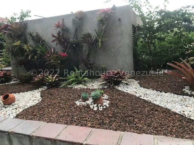 Apartamento (1 Nivel) en Venta en Los Dos Caminos, Distrito Metropolitano - 16