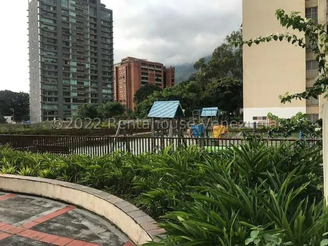 Apartamento (1 Nivel) en Venta en Los Dos Caminos, Distrito Metropolitano - 17