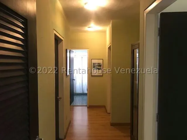Apartamento (1 Nivel) en Venta en Los Dos Caminos, Distrito Metropolitano - 7