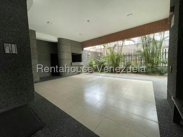 Apartamento (1 Nivel) en Venta en San Marino, Distrito Metropolitano - 3