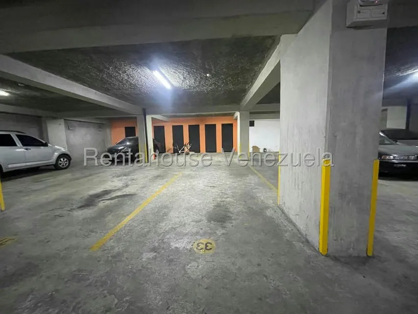 Apartamento (1 Nivel) en Venta en San Marino, Distrito Metropolitano - 24