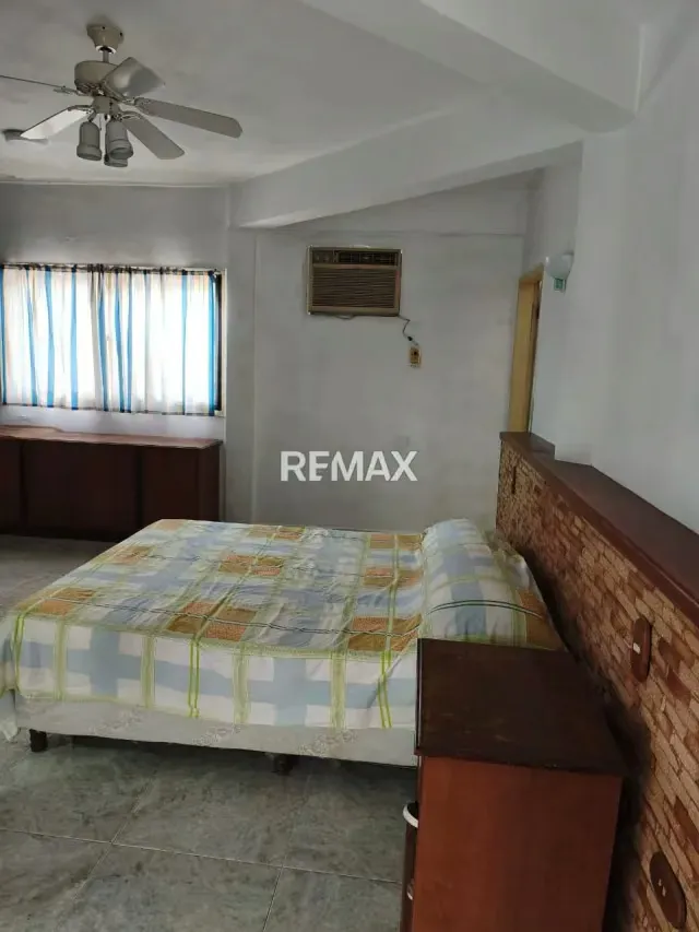 En venta casa remodelada ubicada en el playón Ocumare de la c osta - 13
