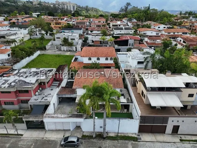 Casa (Duplex) en Venta en Lomas de La Lagunita, Distrito Metropolitano