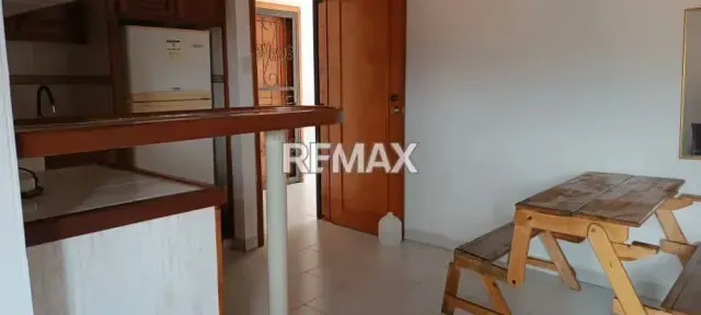 Se Alquila apartamento en Santa Teresa estilo Monoambiente Ubicado en la calle 63 N#23 Barrio Bolivar parroquia San Juan Bautista. Cerca del centro comercial Santa Teresa. - 2