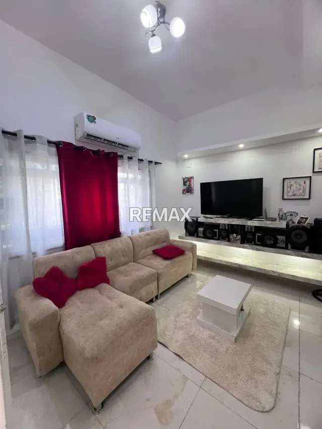 EN VENTA CASA EN BUENAVENTURA REMODELADA Y MODERNA - 4