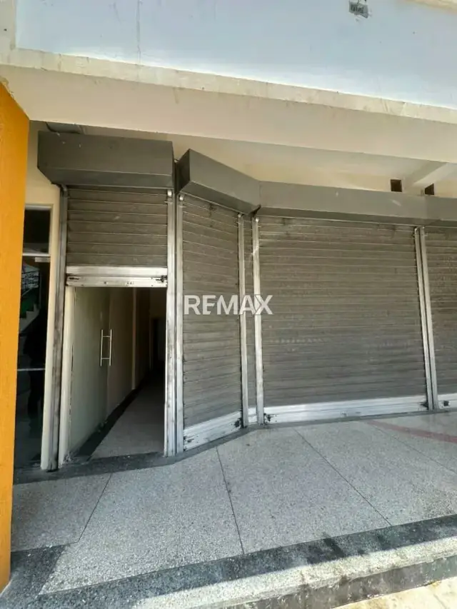 Local Comercial Estratégico en C.C. KJ – Planta Baja