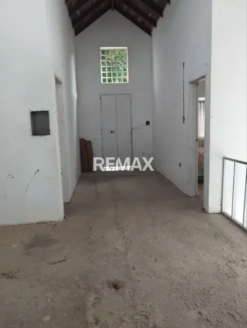 ElHatillo La Mata Baruta Amplio terreno zona privada con casa obra gris - 12