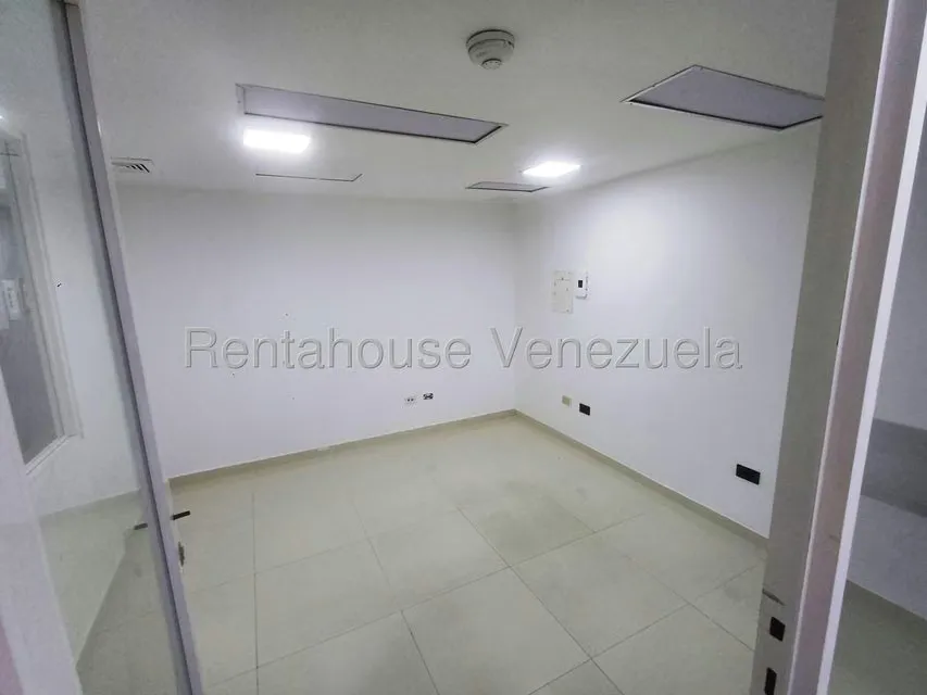 Oficina en Alquiler en Sabana Grande, Distrito Metropolitano - 26