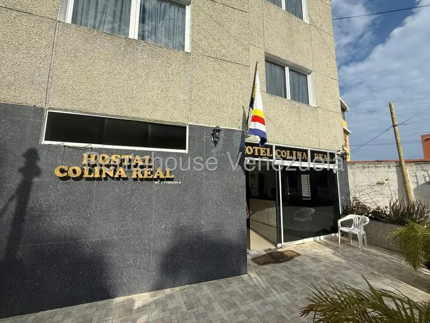 Comercial (Posada) en Venta en Macuto, Vargas - 2