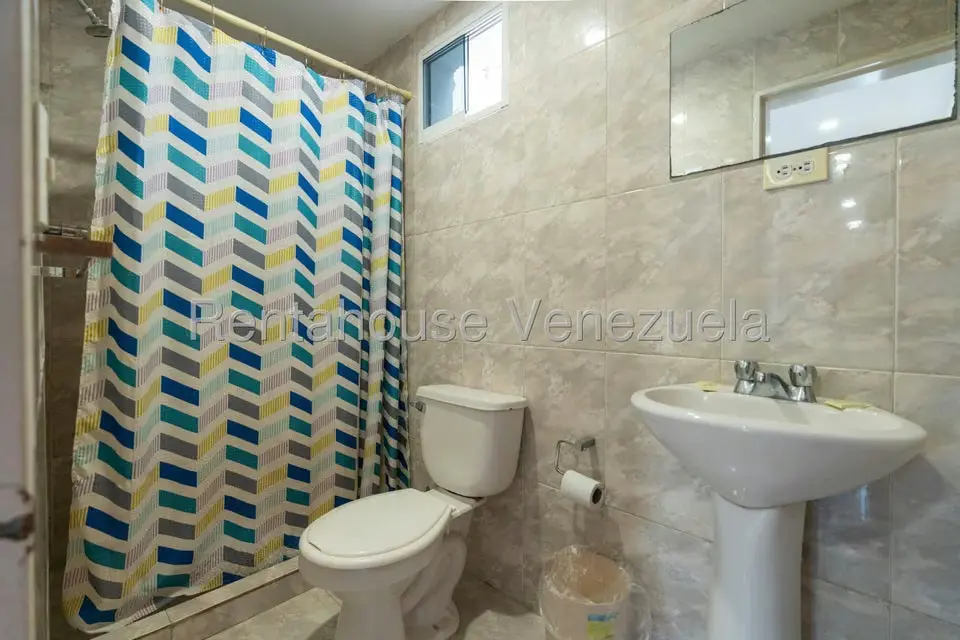 Comercial (Posada) en Venta en Macuto, Vargas - 10