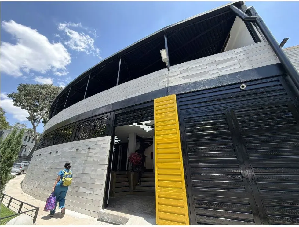 Alquilo local 60m2 San Roman 7916