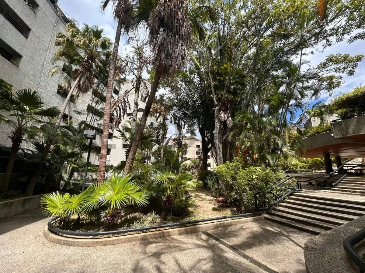 Rd. Venta de Apartamento en La parte alta de Sebucán. (Junto al Ávila). Caracas - 5