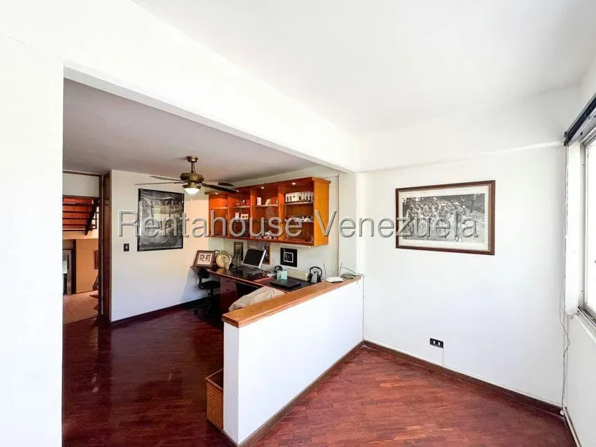 Casa (Multipes Niveles) en Venta en San Bernardino, Distrito Metropolitano - 40