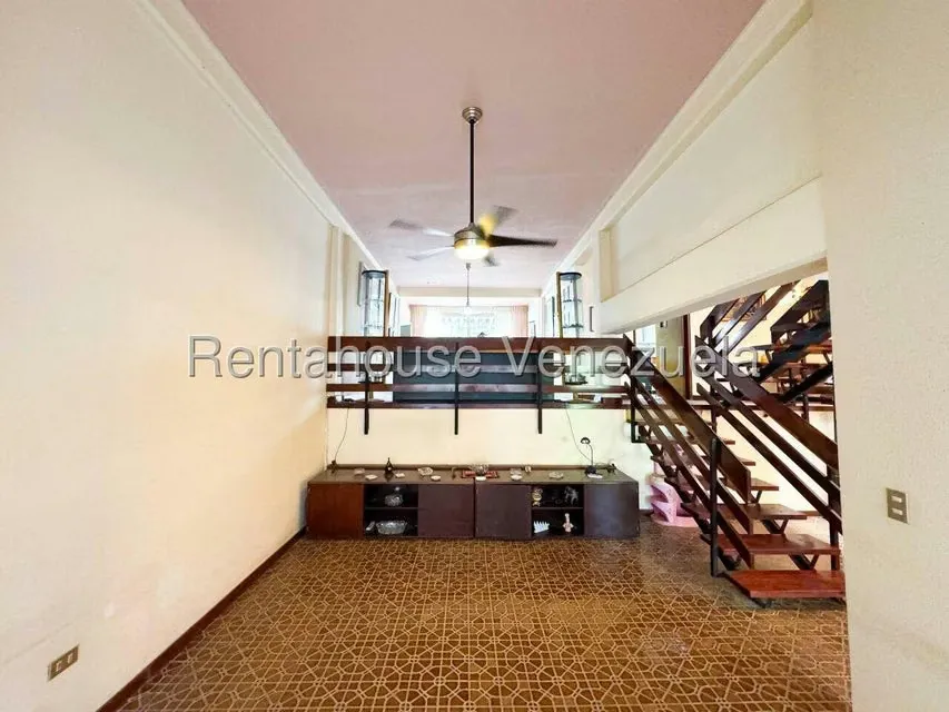 Casa (Multipes Niveles) en Venta en San Bernardino, Distrito Metropolitano - 7