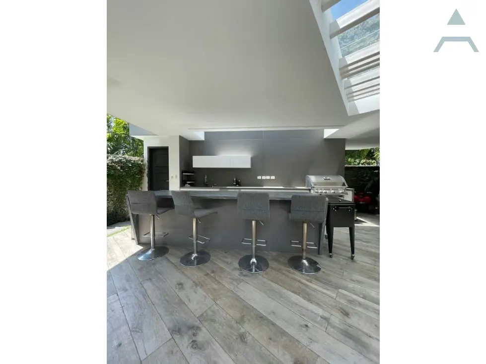 Se vende Apto PB 680m² 4h+1s/8b+1s/7p La Castellana - 9