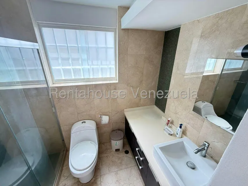 Apartamento (Penthouse) en Alquiler en Chuao, Distrito Metropolitano - 17