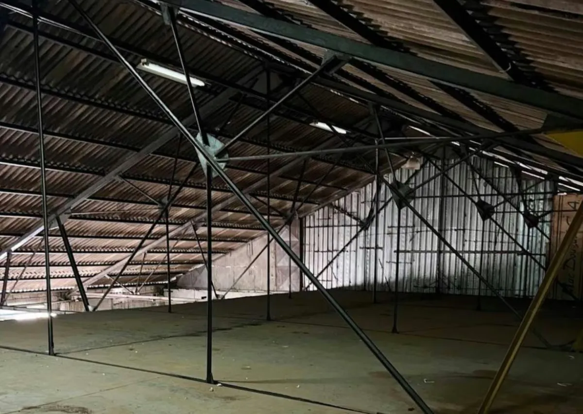Galpon industrial de 1.600 m² en El Cementerio para carga - 12