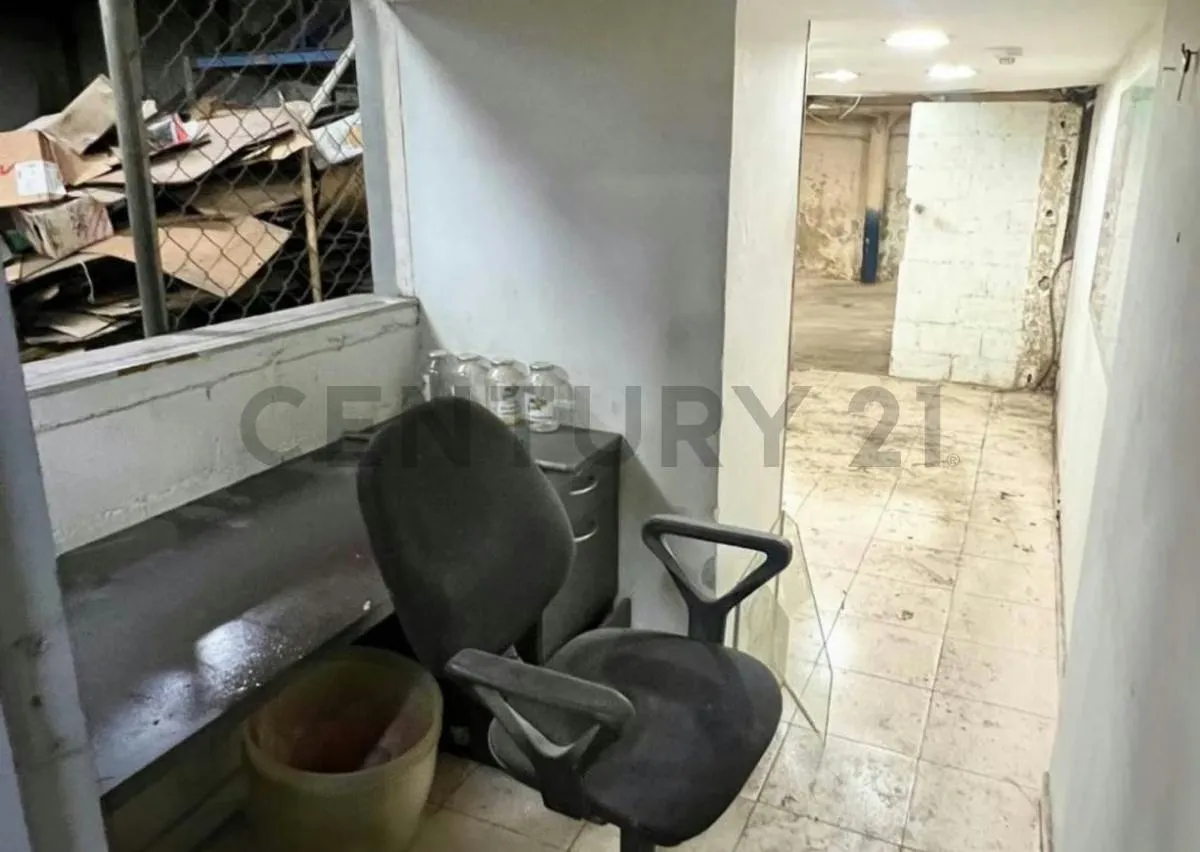 Galpon industrial de 1.600 m² en El Cementerio para carga - 6