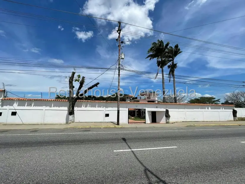 Casa (Multipes Niveles) en Venta en La Piedad Norte, Lara