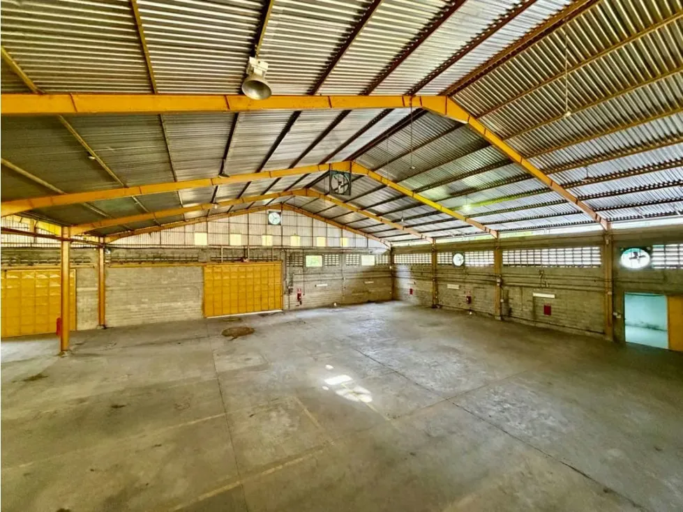 Se vende Galpon Industrial 1.500m2 Guatire