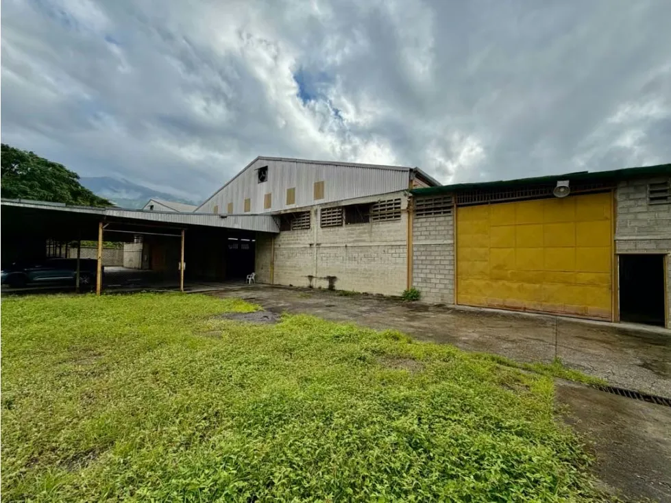 Se vende Galpon Industrial 1.500m2 Guatire - 8