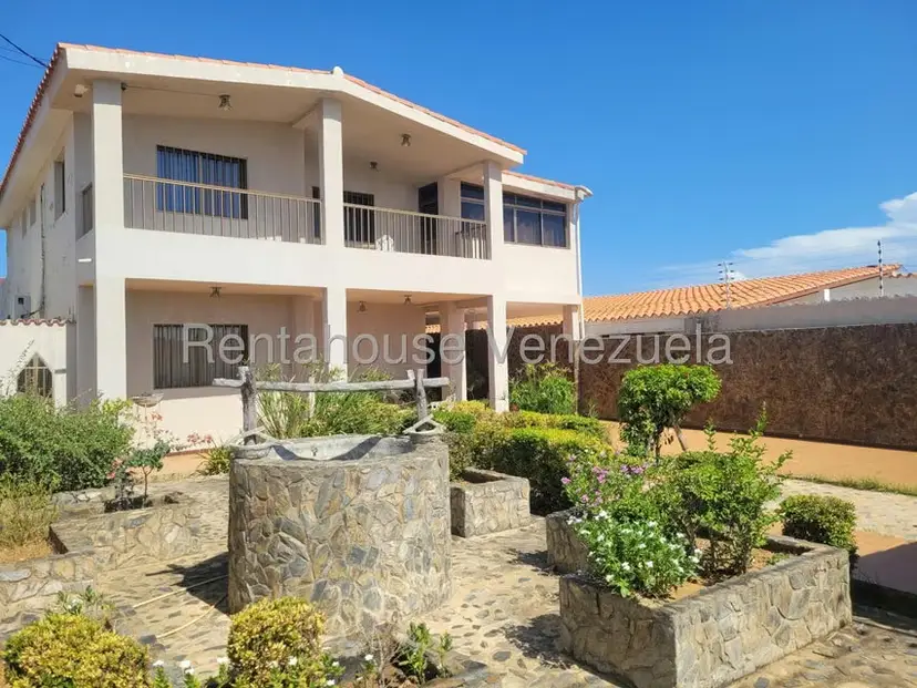 Casa (Duplex) en Venta en Puerta Maraven, Falcon