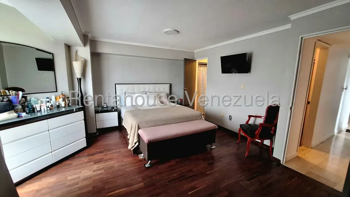 Apartamento (1 Nivel) en Venta en Miravila, Distrito Metropolitano - 11