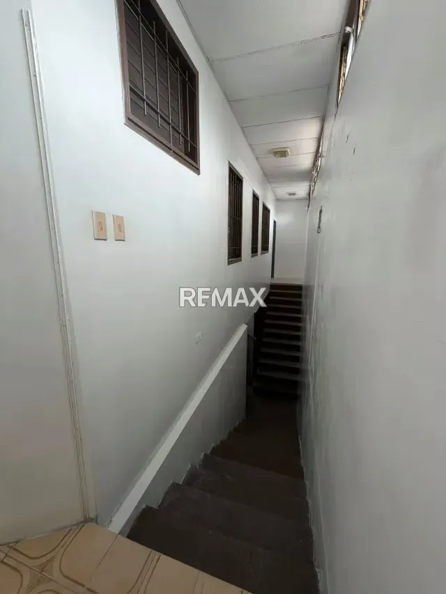 SE ALQUILA ESPACIO ideal para empresas que trabajan en Casa o Remoto o Academias de aprendizaje.