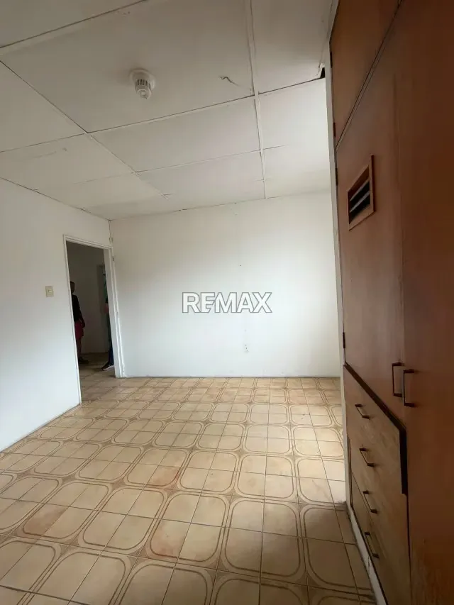 SE ALQUILA ESPACIO ideal para empresas que trabajan en Casa o Remoto o Academias de aprendizaje. - 9