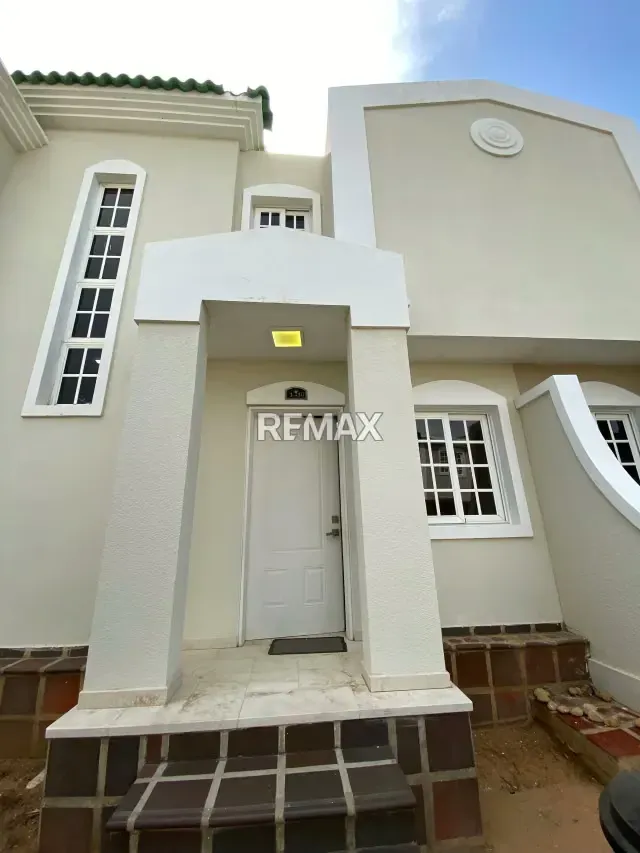 TOWNHOUSE EN VENTA EN VILLA LAGO COUNTRY III ZONA NORTE EN MARACAIBO - 2