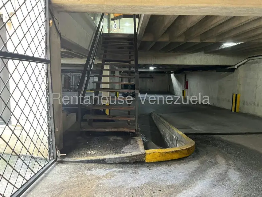 Local Comercial en Alquiler en Centro, Lara - 24