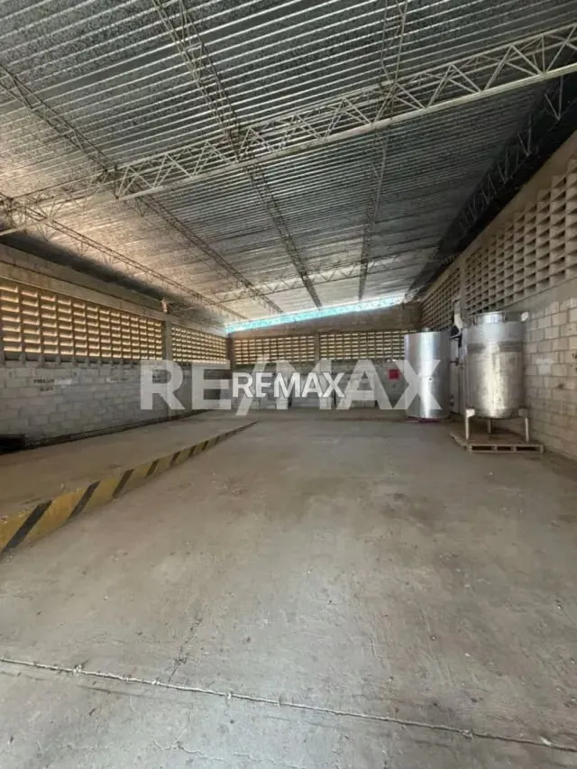 Galpón en venta en zona industrial sur - 18